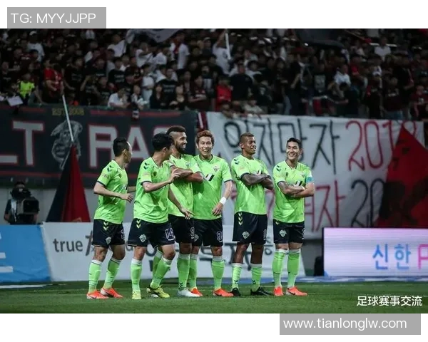 足球场上最顶尖球星的荣耀与传奇如何定义现代足球的巅峰对决